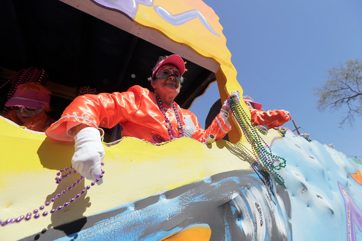 Krewe of Iris 2017 rolls in New Orleans: See Mardi Gras parade photos